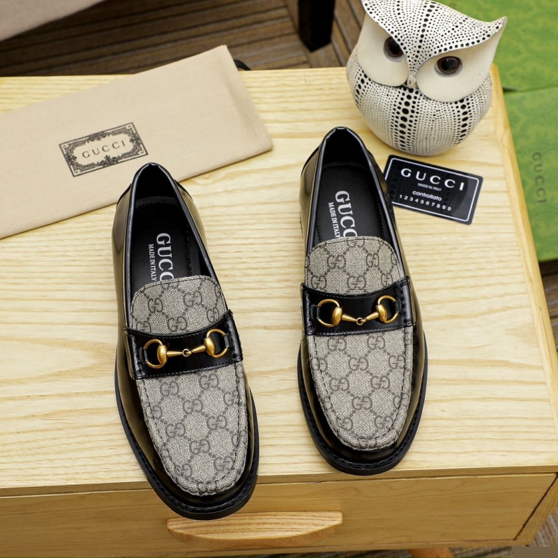 G*u*i leather shoes